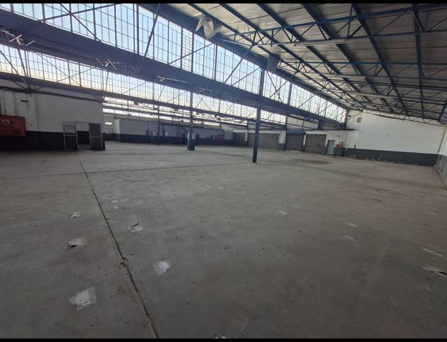 1,236M² WAREHOUSE TO LET IN BENROSE